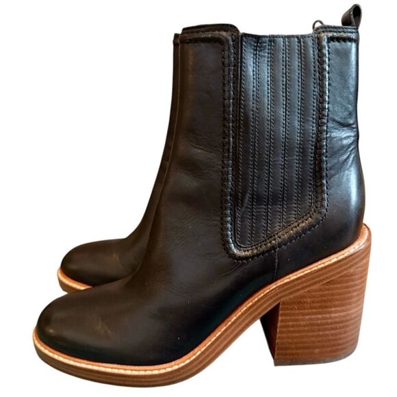 Marc FisherโBlack Leather Chelsea Boots โ NWT Size 10 - Picture 1 of 7